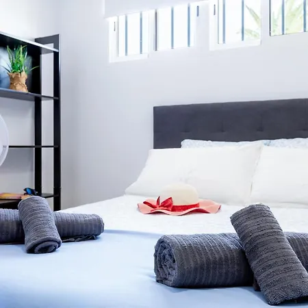 Apartament 2a Cozy Flores With Pool